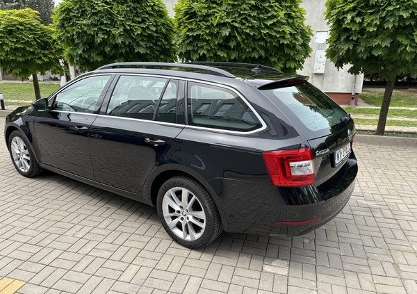 Skoda Octavia cena 70900 przebieg: 117969, rok produkcji 2019 z Legionowo małe 56